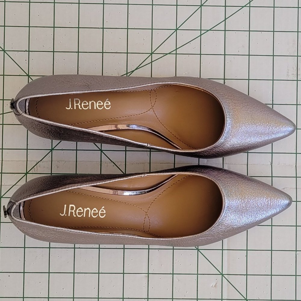 J. Reneé Metallic Pointed Toe pumps - Picture 12 of 14